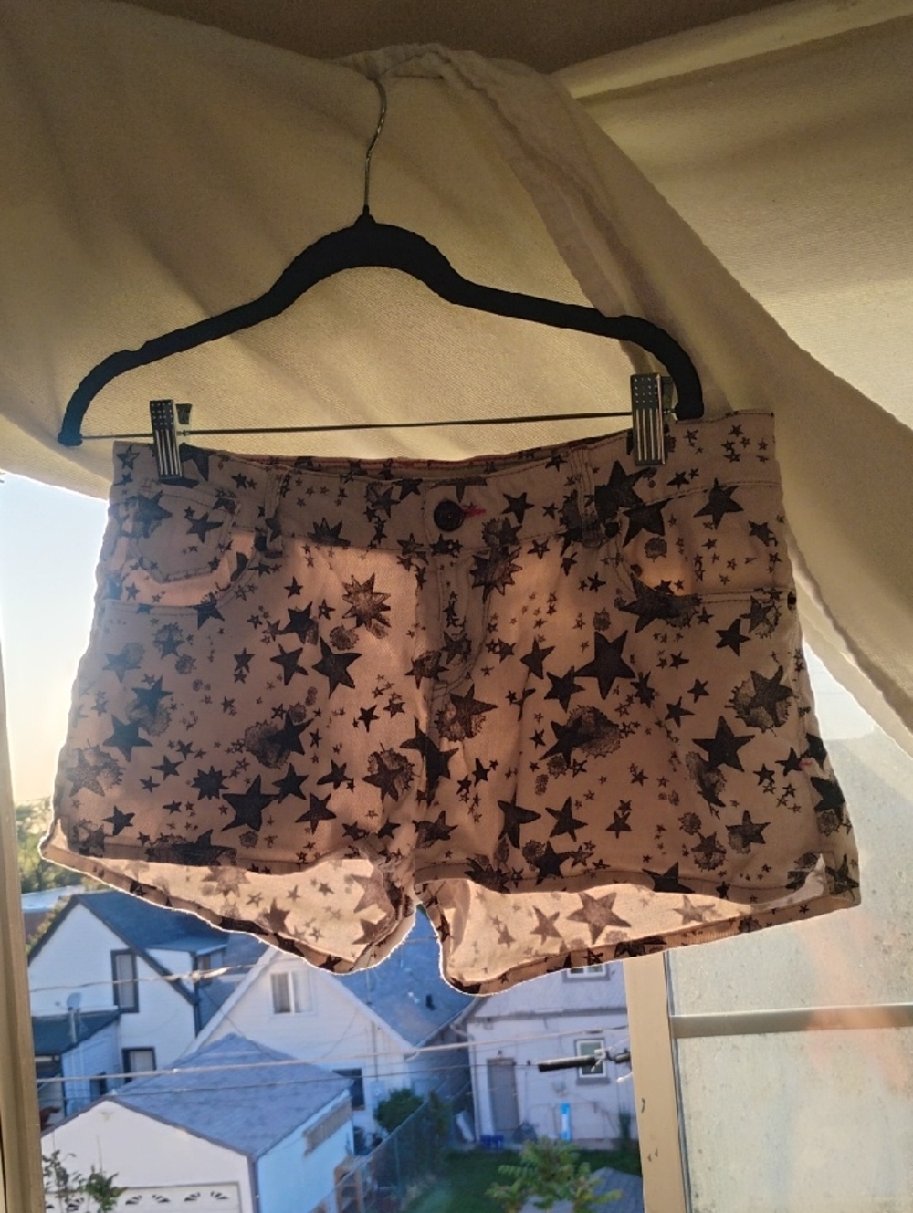 Levi "Shorty Shorts" Star Print High-Rise Denim Shorts - Black Stars on Pink